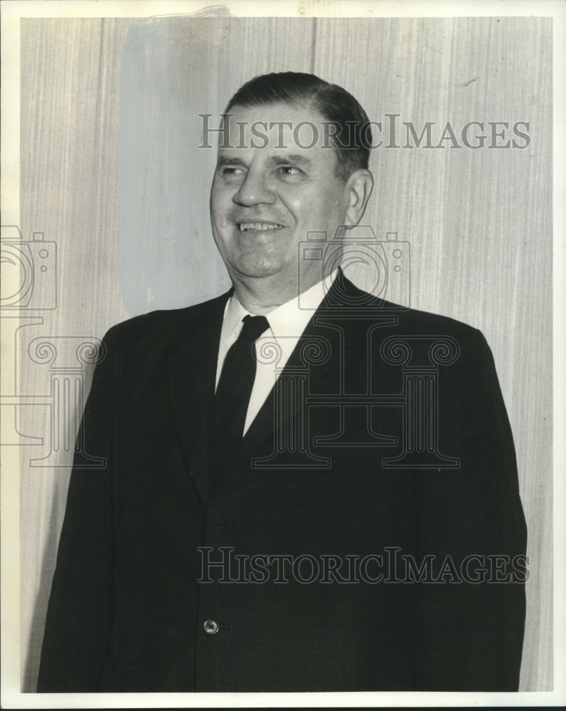 1962 Press Photo Engineer Louis Duclos of Baton Rouge, Louisiana - noa92014