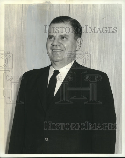 1962 Press Photo Engineer Louis Duclos of Baton Rouge, Louisiana - noa92014