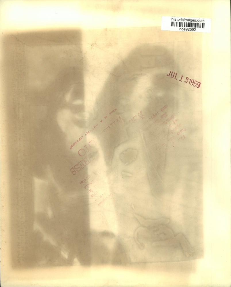 1959 Press Photo Robin Douglas-Home marries blonde model Sandra Paul in London