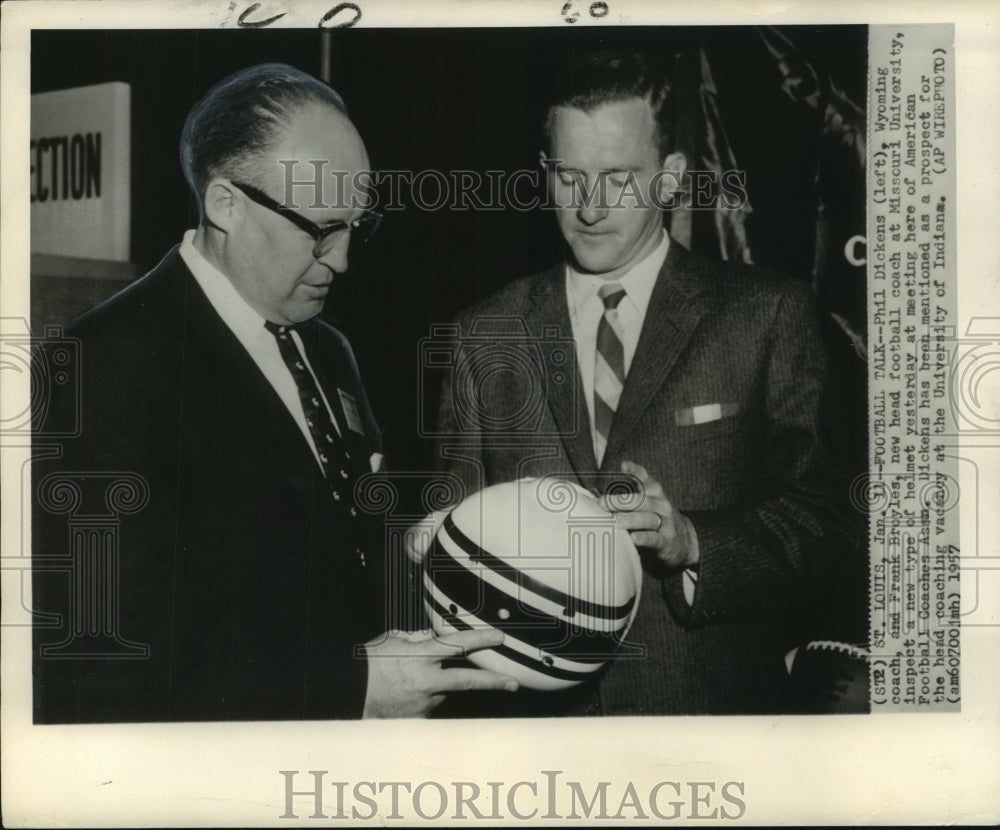 1957 Press Photo Phil Dickens &amp; Frank Broyles at American Football Coaches meet.- Historic Images