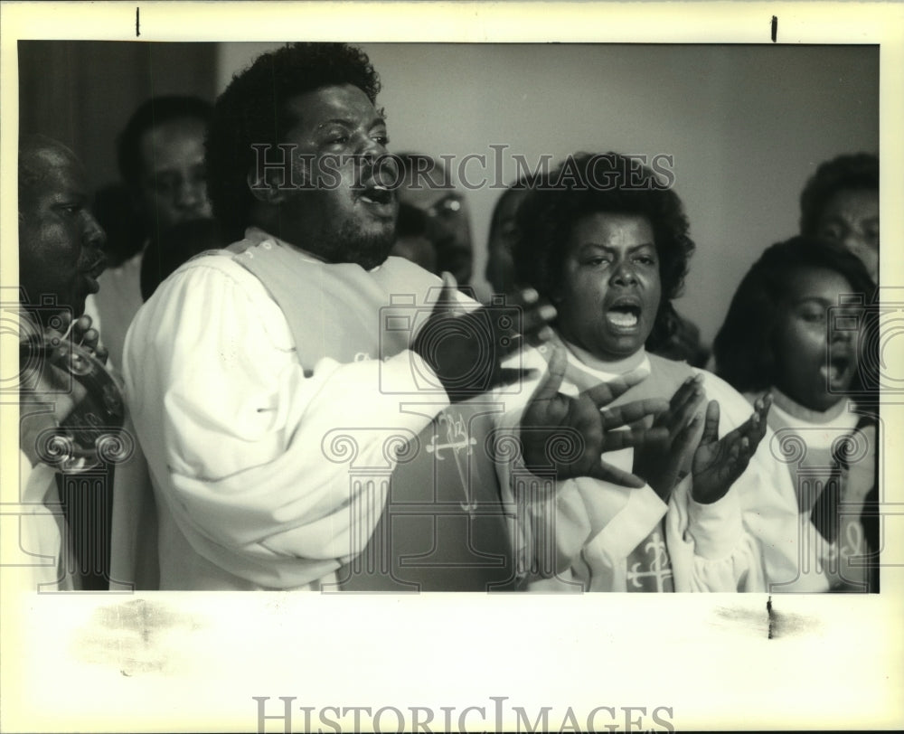 1990 Press Photo Desire Community Chorus&#39; 21st anniversary.- Historic Images