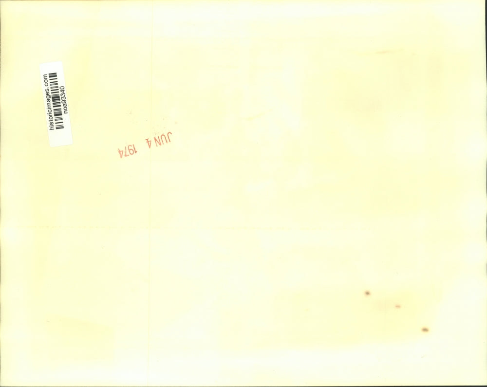 1974 Press Photo Chief Counsel John Doar talks with Chairman Peter W. Rodino