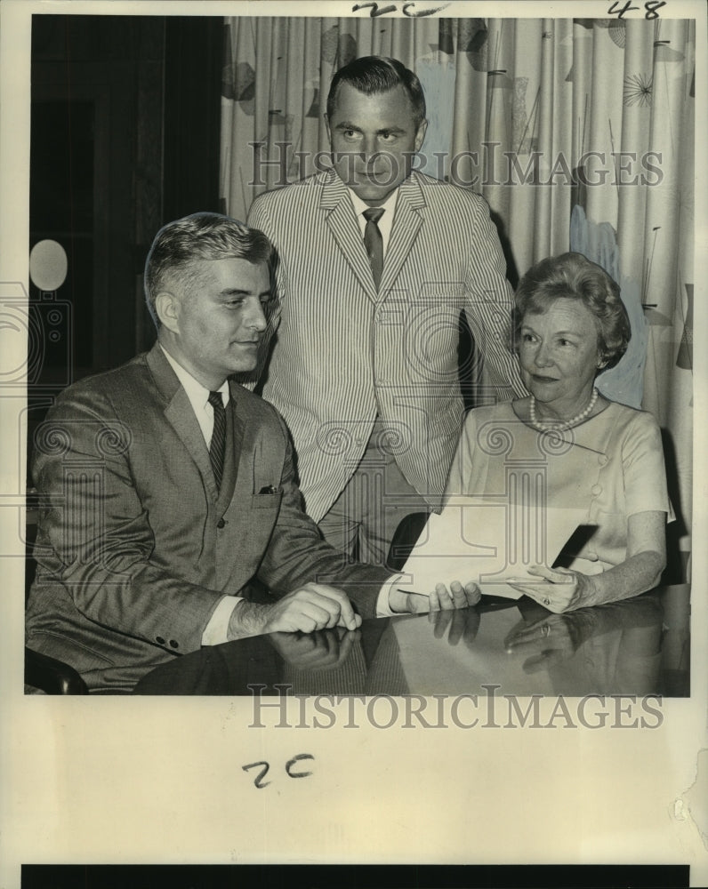 1966 Press Photo Officers of the Gardner Commercial Enterprises, Incorporated