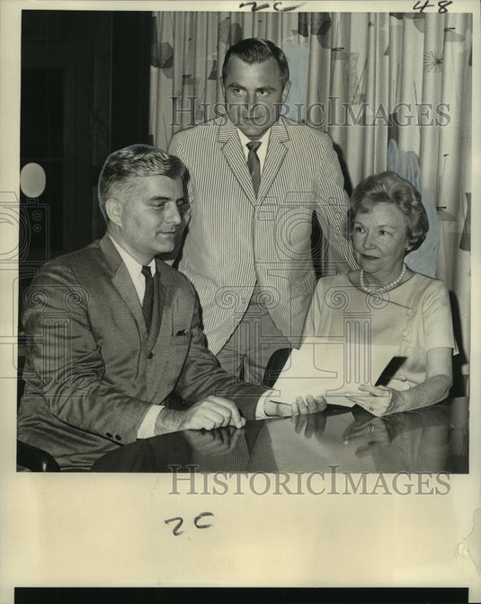 1966 Press Photo Officers of the Gardner Commercial Enterprises, Incorporated