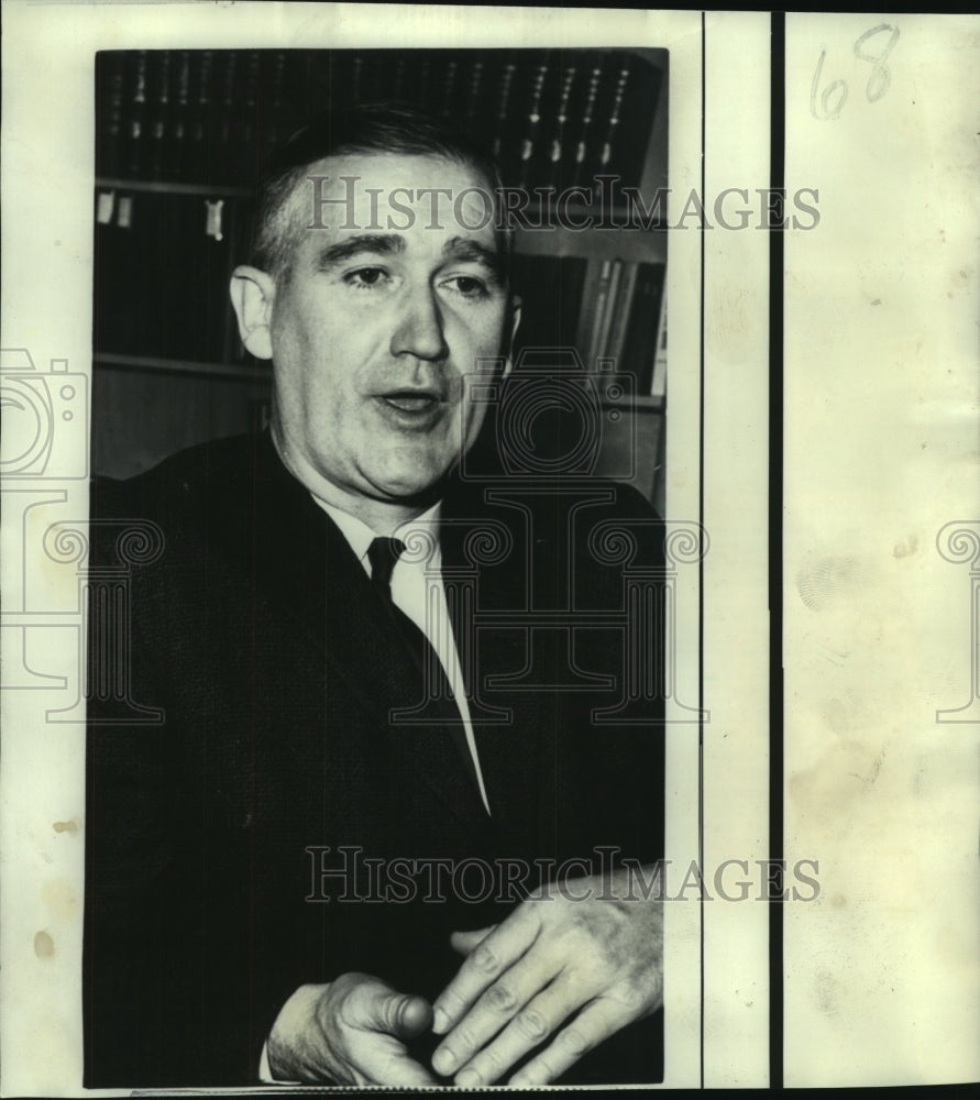 1969 Press Photo Veterans Administration - William J. Driver, Director