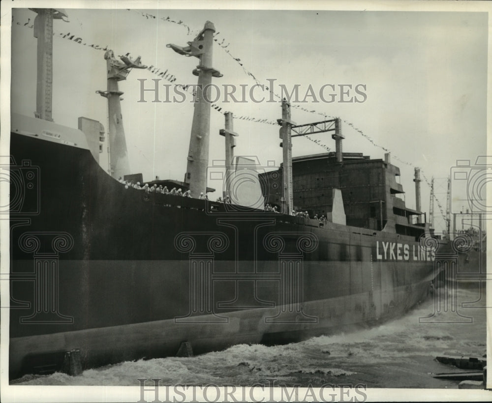 1966 Press Photo SS Dolly Truman launched at Avondale Shipyards, New Orleans