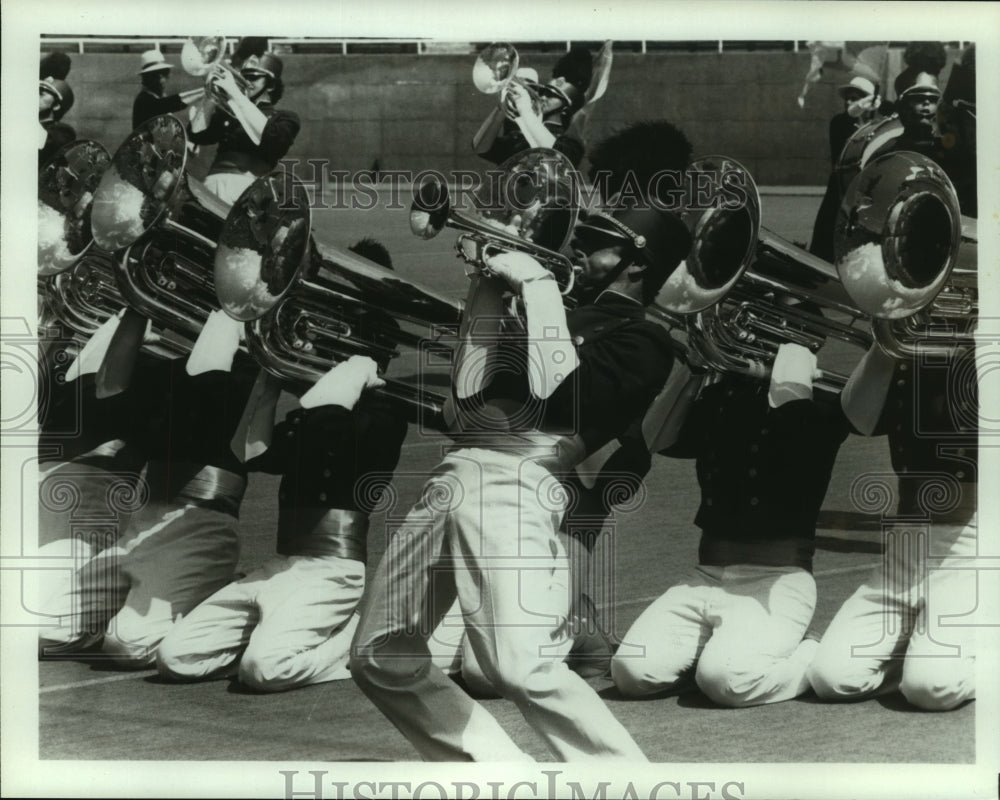 1982 Press Photo Musicians Playing in Drum and Bugle Corps Competition, Florida- Historic Images