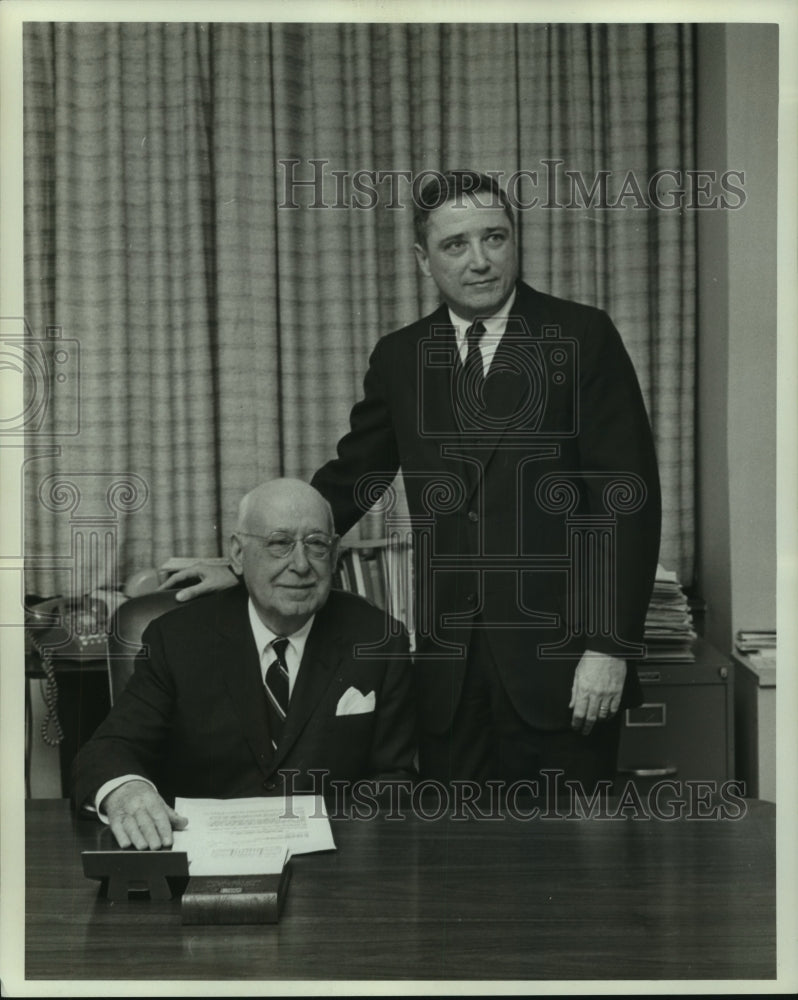 1963 Press Photo J. Everett Eaves Sr. and J. Everett Eaves Jr. - noa95557