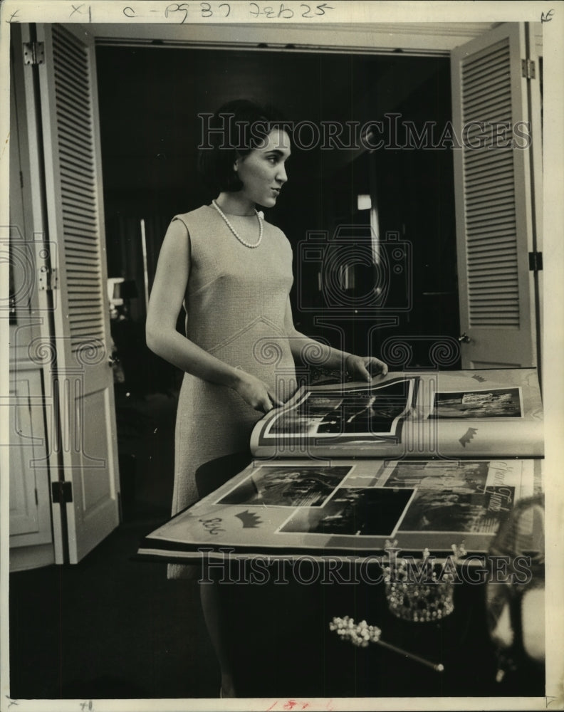 1968 Press Photo Miss Suzanne Dupuy, 1967 Queen of Carnival. - noa95673