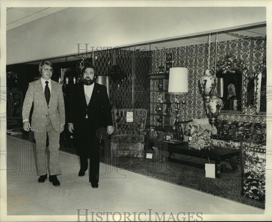 1973 Press Photo Richard Edenfield, and Al Honeyman, managers at "Levitz."