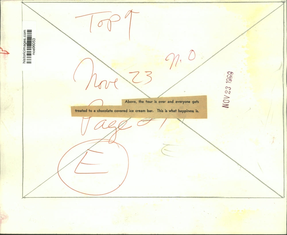 1969 Press Photo Youngsters eat their chocolate ice cream bar after the tour