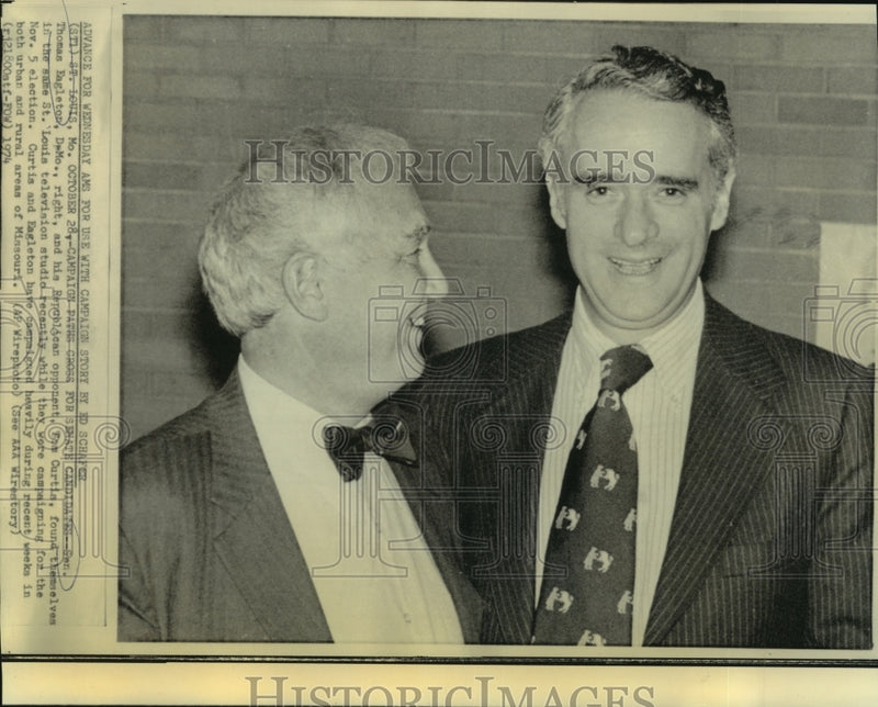 Load image into Gallery viewer, 1974 Press Photo Senator Thomas Eagleton and his opponent Tom Curtin.
