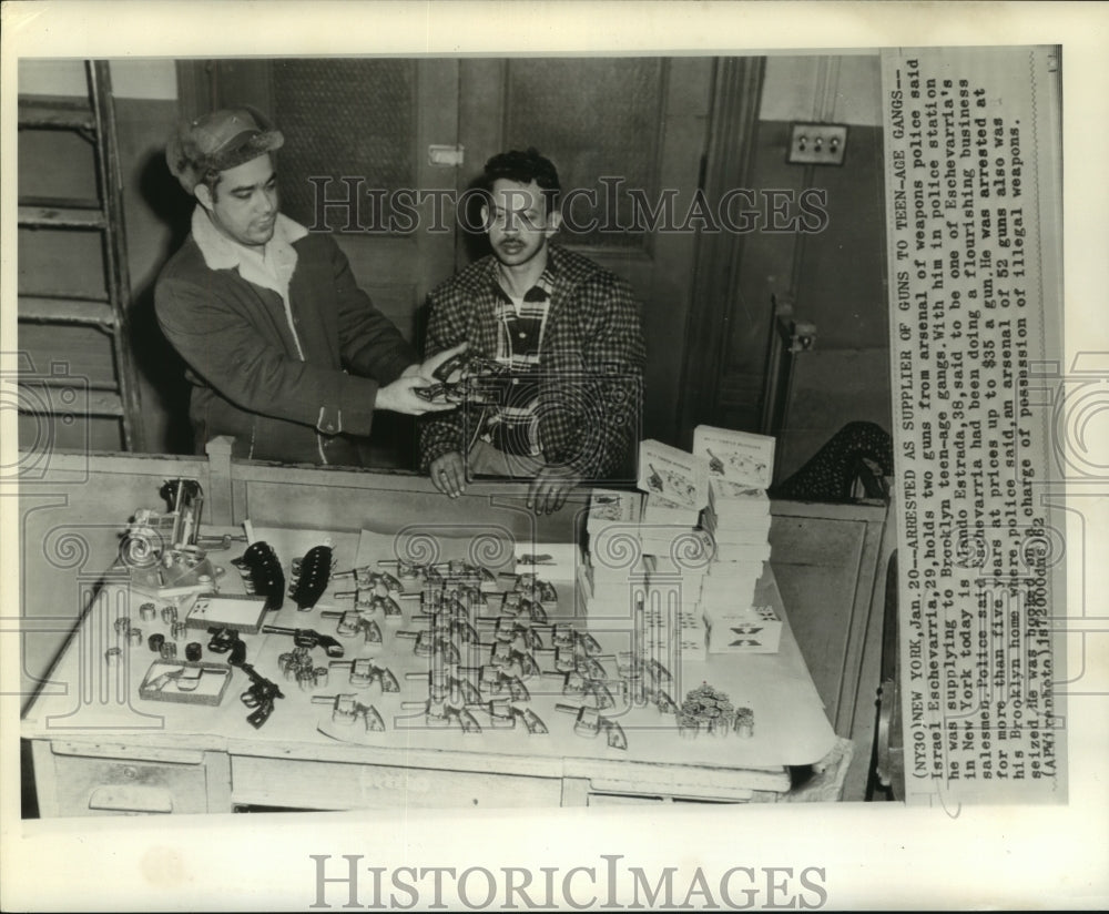 1962 Press Photo Israel Eschevarria arrested for illegal possession of weapons