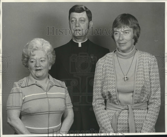 1976 Press Photo Louisianians Mrs. John Parker, Father Anthony & Mrs. Green.- Historic Images