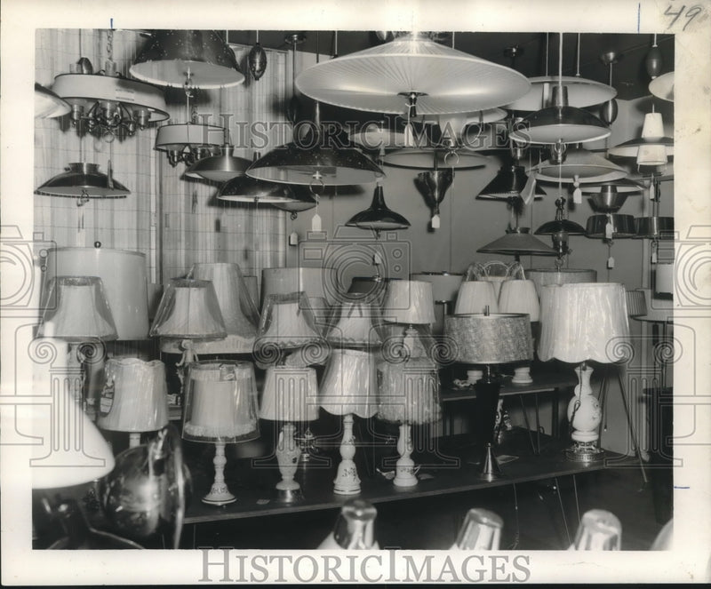 Load image into Gallery viewer, 1956 Press Photo Electrical Supply Company's lighting fixtures showroom
