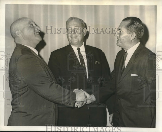 1966 Press Photo Bert Ducuing & others at Naval Brigade Reunion. - nob00793