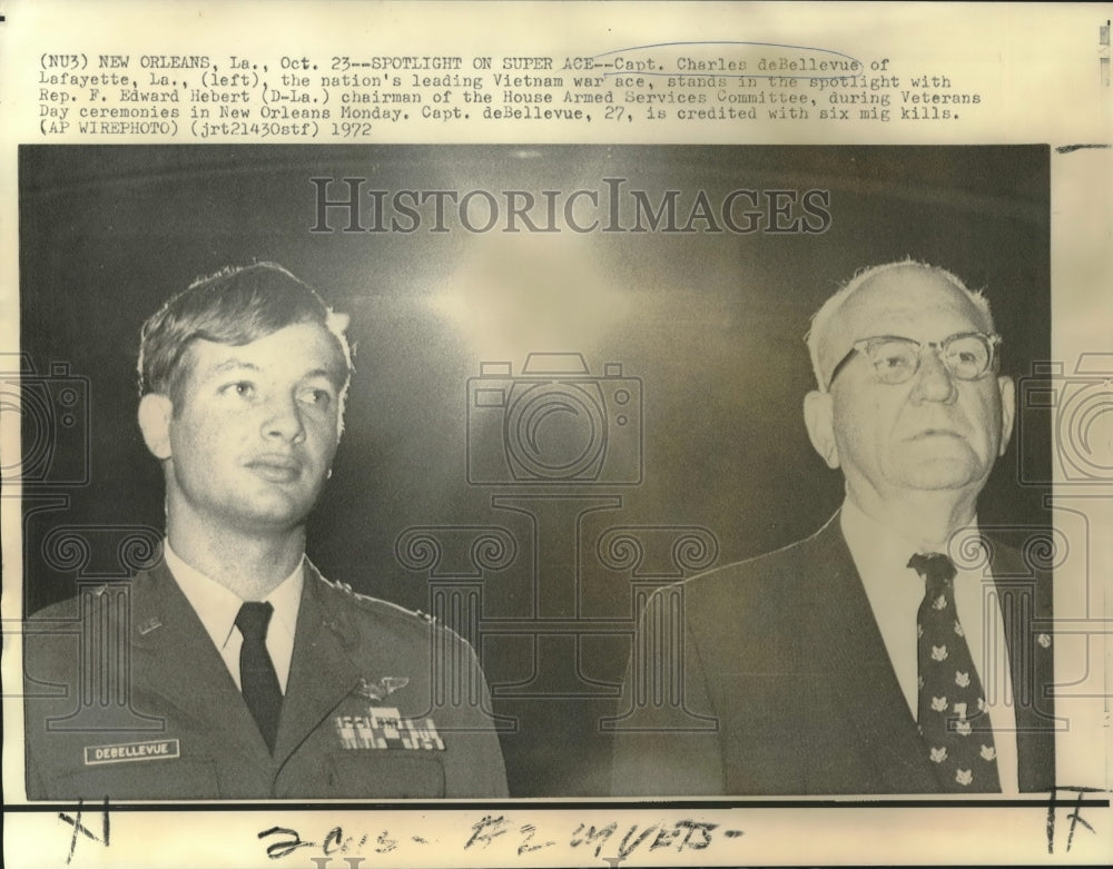 1972 Press Photo Capt. Charles deBellevue with Rep. Edward Hebert in New Orleans- Historic Images