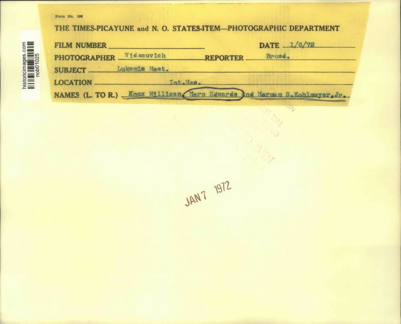 Load image into Gallery viewer, 1972 Press Photo Group meeting about leukemia organization. - nob01025
