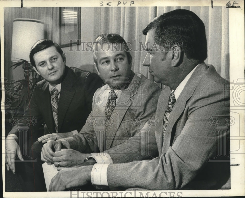 1972 Press Photo Governor-Elect Edwin Edwards poses with appointees for press- Historic Images