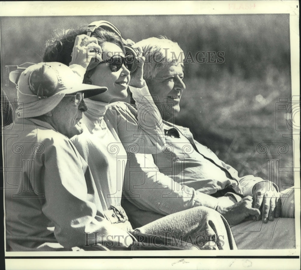 1972 Press Photo Julie Nixon Eisenhower with Rogers Morton &amp; Frank Craighead- Historic Images