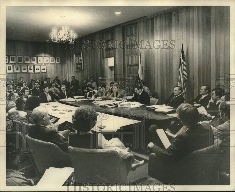 1973 Press Photo Gov. Edwards attended a planning meeting for new river bridge.- Historic Images