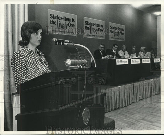 1971 Press Photo Dale Curry at Dollars & Sense Budget Forum at Tulane University- Historic Images