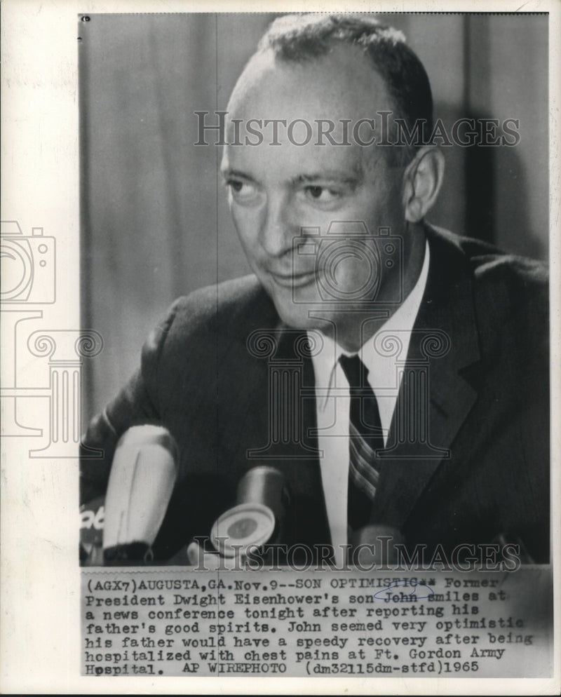 Load image into Gallery viewer, 1965 Press Photo John Eisenhower at press conference reports father's condition
