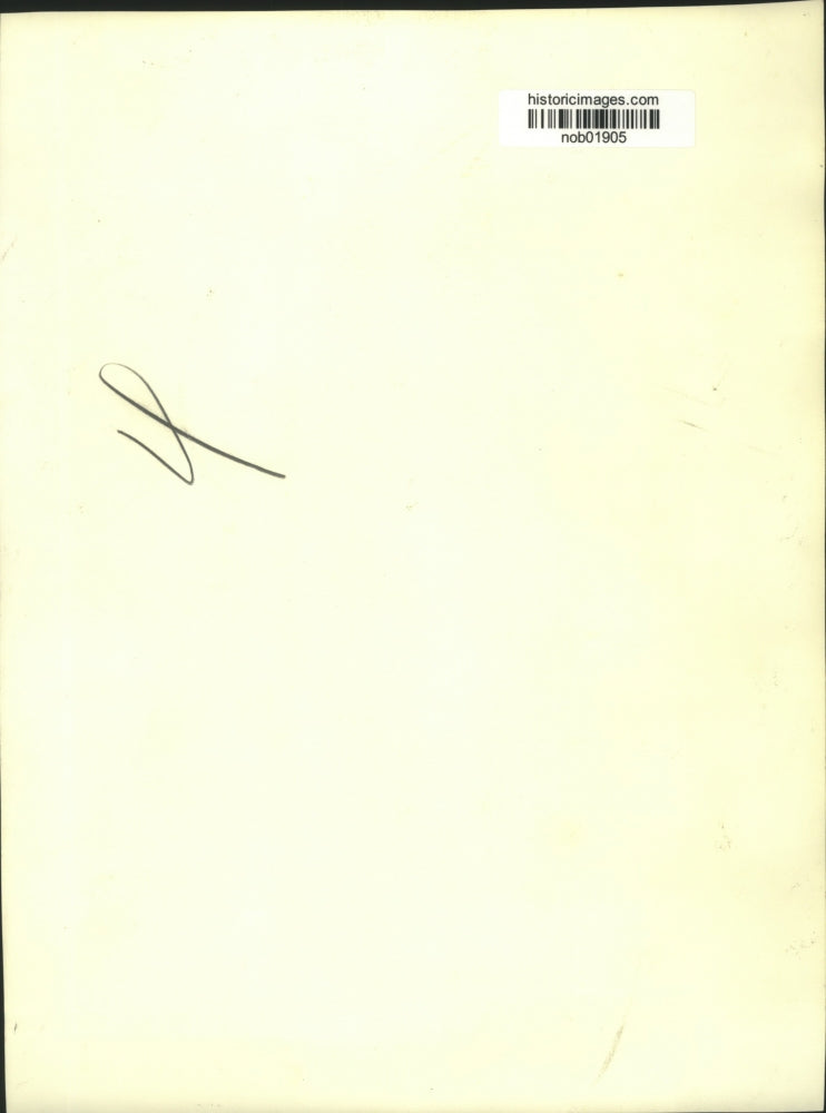 1971 Press Photo Victoria Esquivel reunited with her kidnapped children.