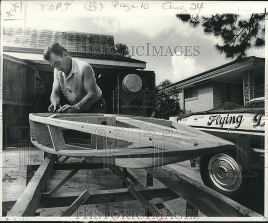 1969 Press Photo Curtis Eichman creates boat from his own design.- Historic Images