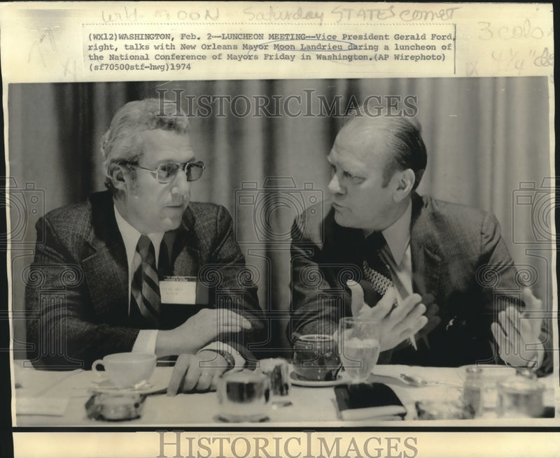 Load image into Gallery viewer, 1974 Press Photo New Orleans Mayor Moon Landrieu with Vice President Gerald Ford
