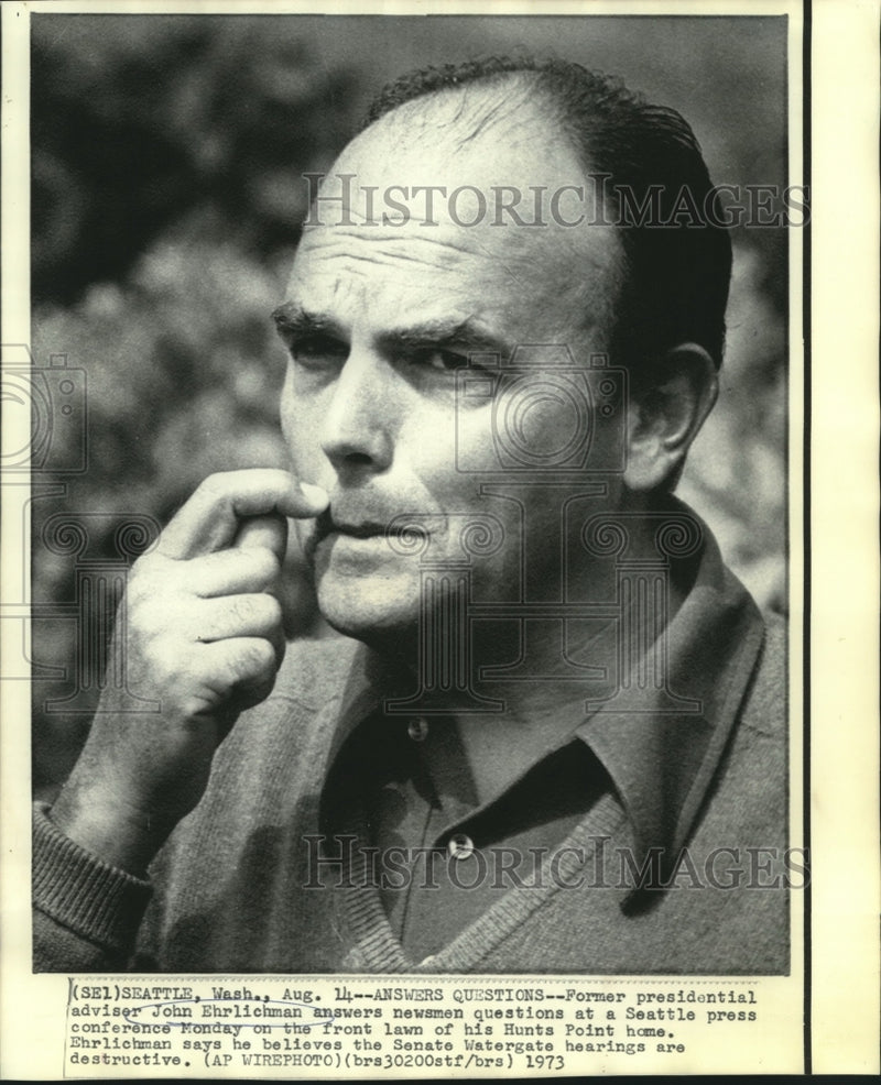 Load image into Gallery viewer, 1973 Press Photo John Ehrlichman at Seattle press conference. - nob02738
