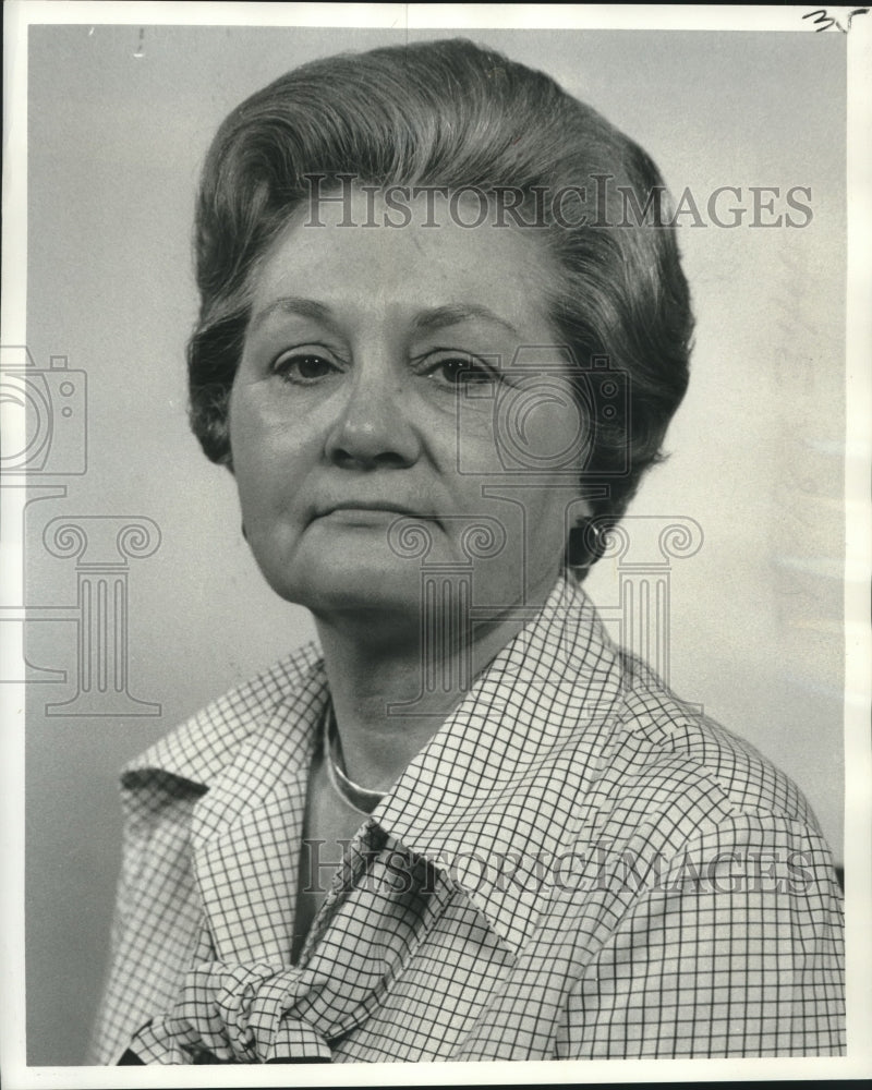 1977 Press Photo Metairie Woman&#39;s Club President Mrs. Richard E. Favor- Historic Images