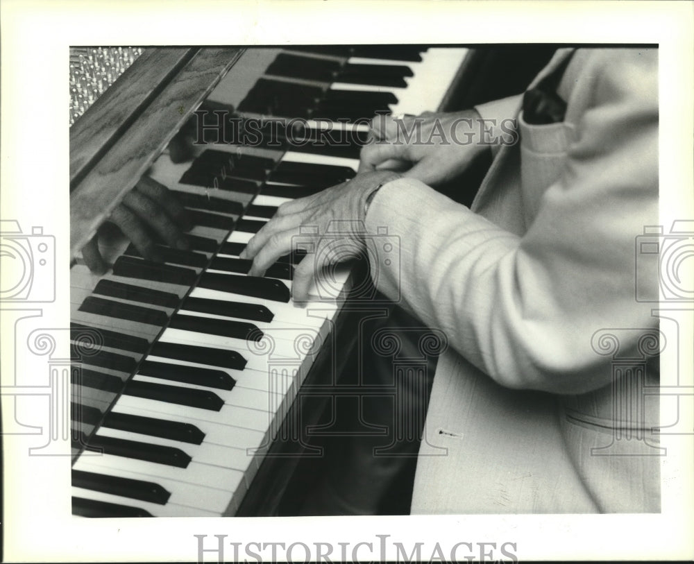 1989 Press Photo Jimmy Elledge at the Holiday Inn&#39;s &quot;Holidome in Kenner, La.- Historic Images