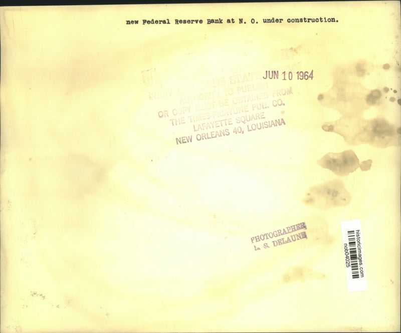 Load image into Gallery viewer, 1964 Press Photo Construction of Federal Reserve Bank Building in New Orleans
