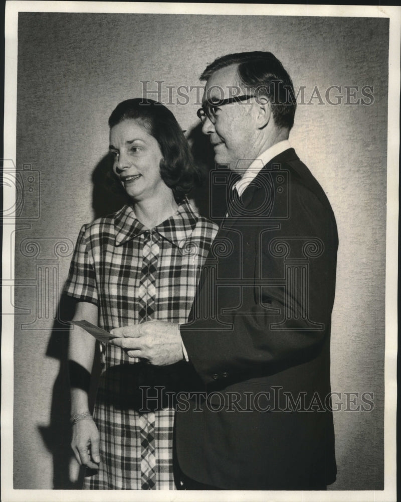 1971 Press Photo Phyllis Eagan &amp; Henry Maher, new officers of LA Hospital Assoc.- Historic Images