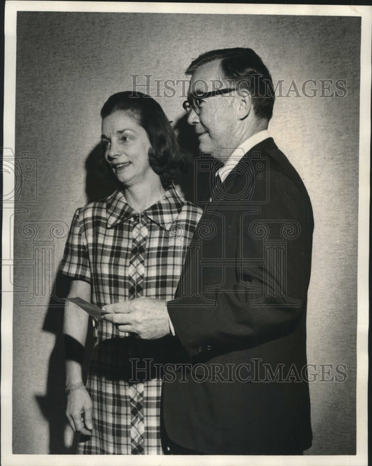 1971 Press Photo Phyllis Eagan & Henry Maher, new officers of LA Hospital Assoc.- Historic Images