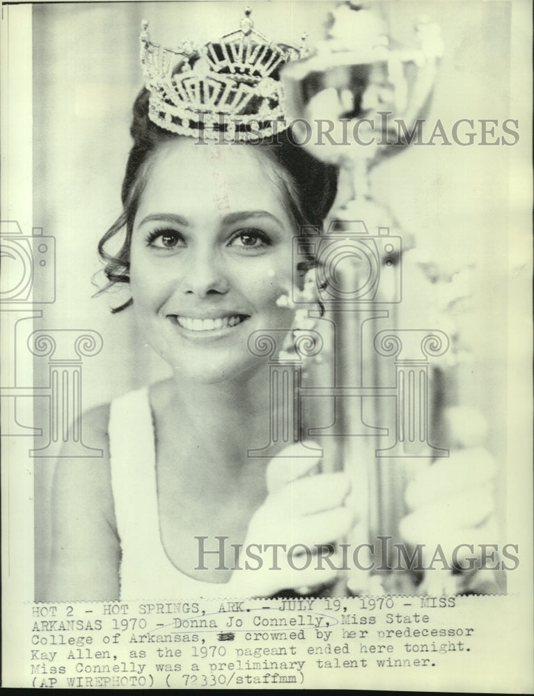 1970 Press Photo Donna Jo Connelly crowned as Miss State College of Arkansas- Historic Images