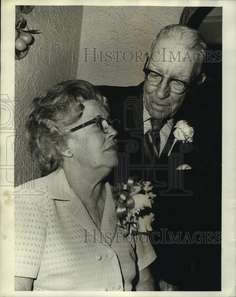 1971 Press Photo Mr. &amp; Mrs. A. C. Ferran celebrate golden wedding anniversary- Historic Images