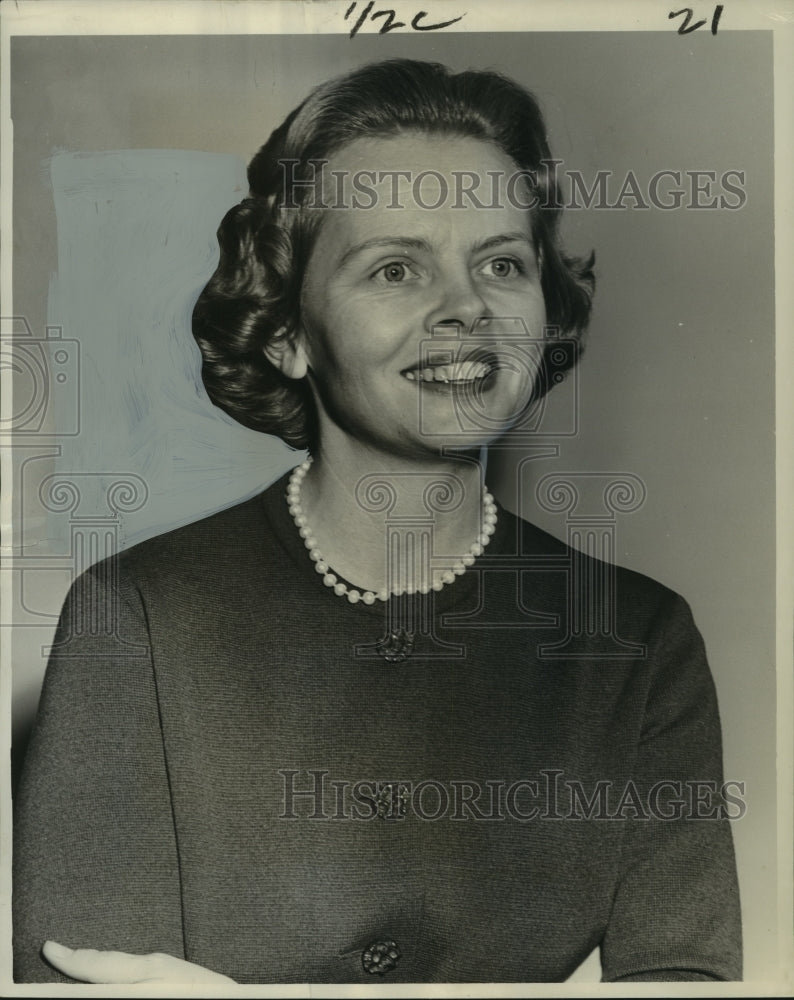 1964 Press Photo Betty Ferrell, sparkling blonde aide to Sol Hurok - nob04539