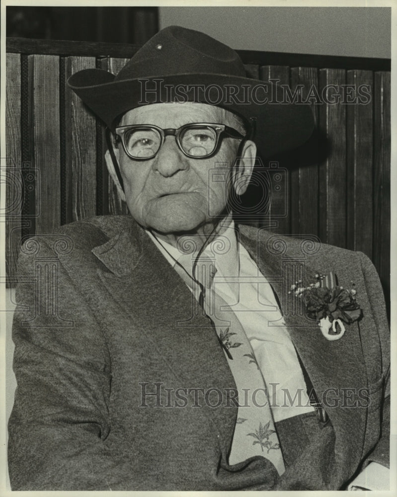 1976 Press Photo Anthony Joseph Denenea of Louisiana- Historic Images