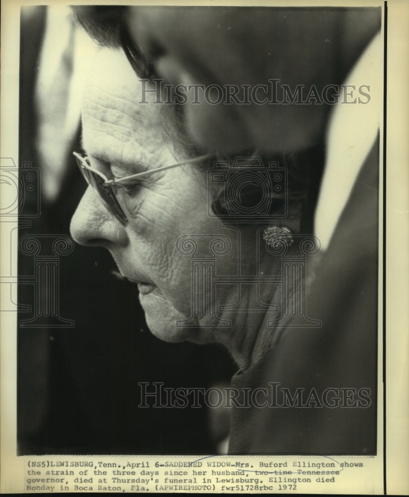 1972 Press Photo Widow Mrs. Buford Ellington at funeral - nob05656