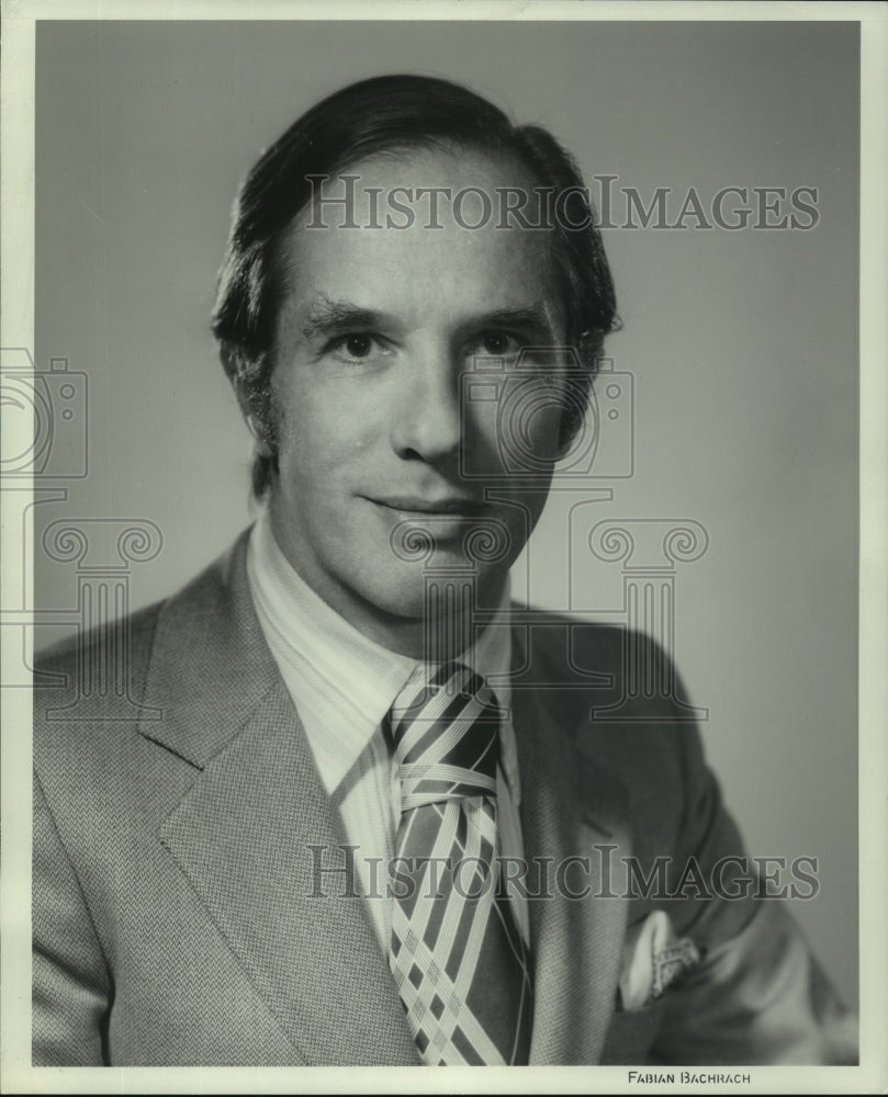 1972 Press Photo Dr. Paul A. Fabry, Managing Director of International House.