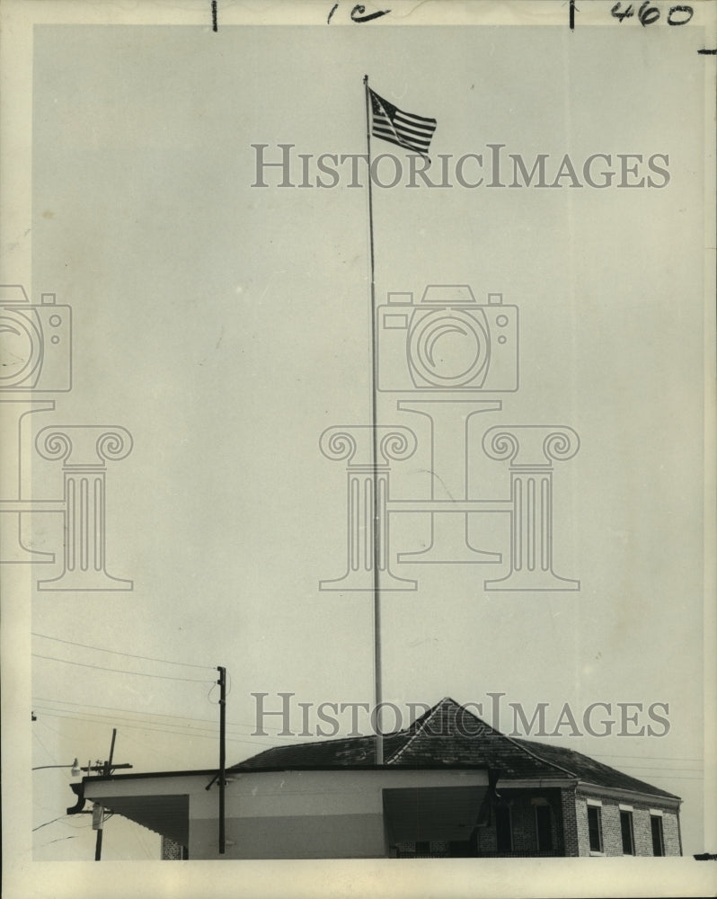 1969 Press Photo American flag, Parkway &amp; Park Commission, New Orleans- Historic Images