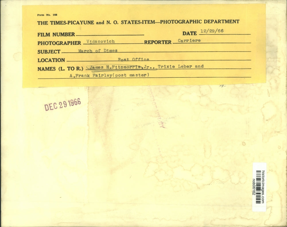 1966 Press Photo James Fitzmorris & others with bags of mail for March of Dimes.