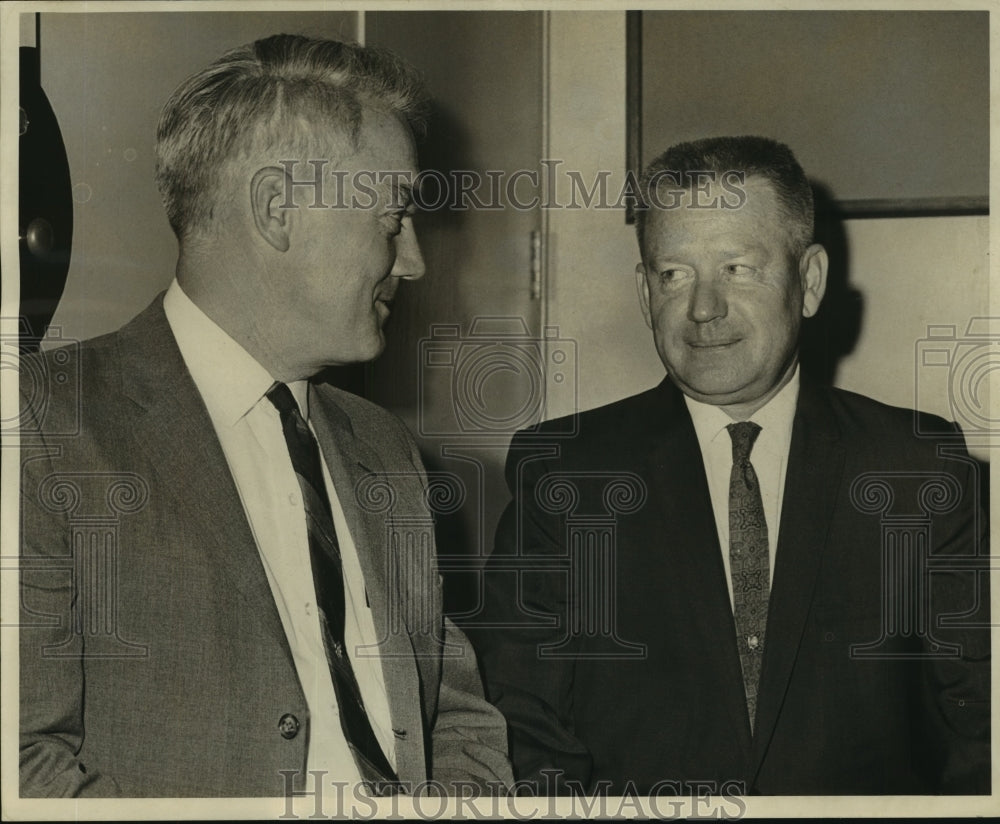 1966 Press Photo Dr. Harrington, professor of medicine & Dr. Finerty, dean LSU