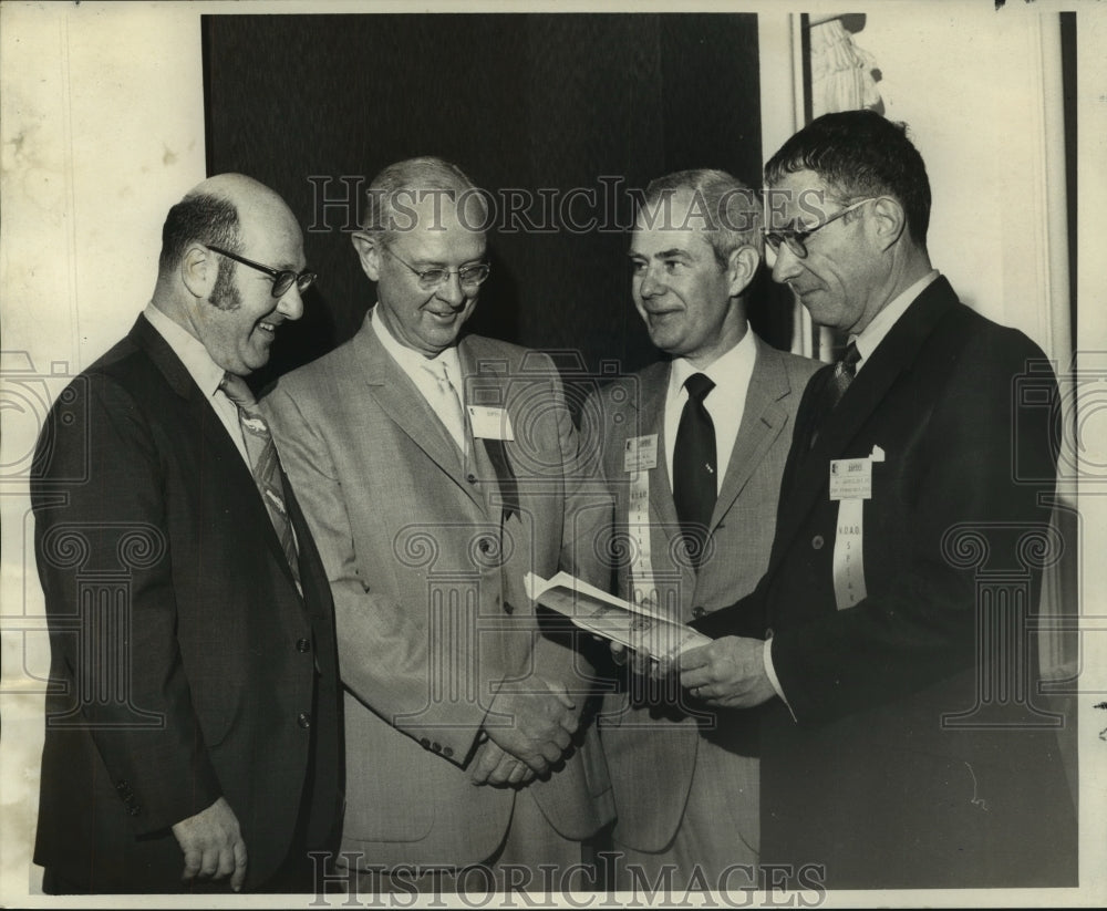 1970 Press Photo Doctors at the New Orleans Academy of Ophthalmology- Historic Images