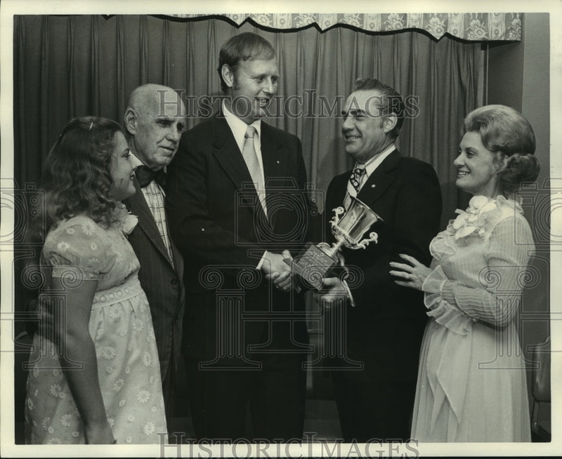 Load image into Gallery viewer, 1973 Press Photo Fitzmorris Testimonial by Charles Carroll Council 2926 K of C
