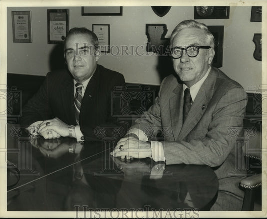 1972 Press Photo James E. Fitzmorris Jr. and Morley A. Hudson - nob07122