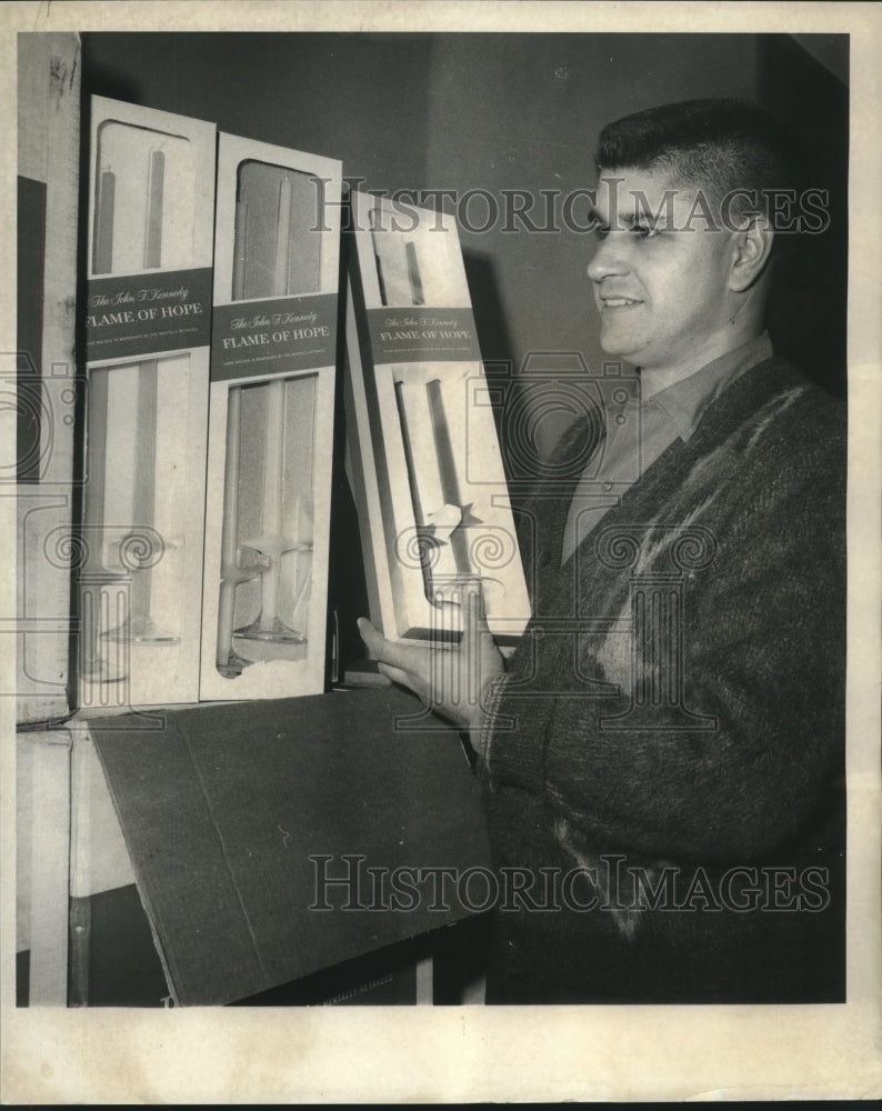 1968 Press Photo &quot;Flame of Hope&quot; candles for Christmas sale. - nob07646