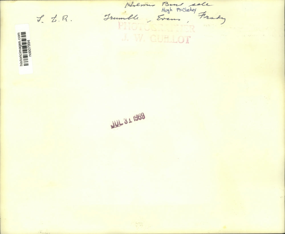 1969 Press Photo Holmes Boat Sale, Trumble, Evans and Frady - nob07994